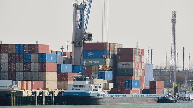 外媒:中国公司曾收购美国中情局保险供应商 ,北京当局海外大并购引起担忧(组图) - 3
