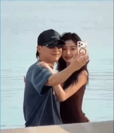恋情实锤!胡彦斌易梦玲亲吻照曝光,两人相差16岁,女方情史丰富(组图) - 3
