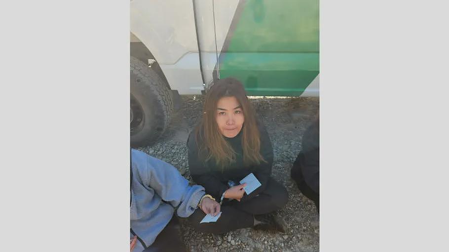 华女美墨边境走线被抓!哭诉为“养子与病母”铤而走险(组图) - 2
