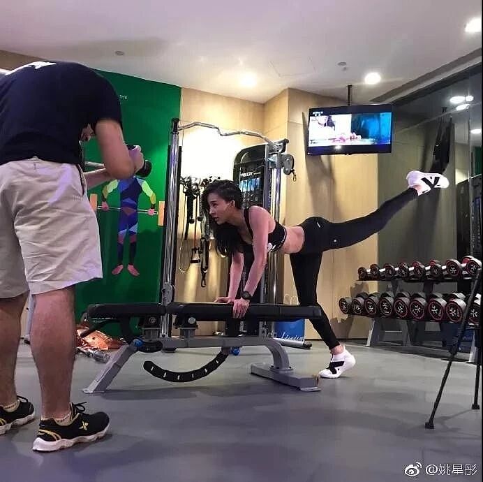 【美女】杨颖的脸+林志玲的身材,连男人装都挡不住她的魅力(组图) - 17