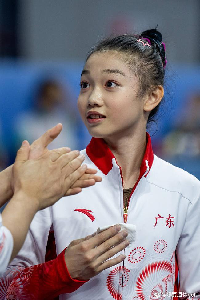 独揽5金2银：中国15岁天才美少女横空出世（组图） - 1