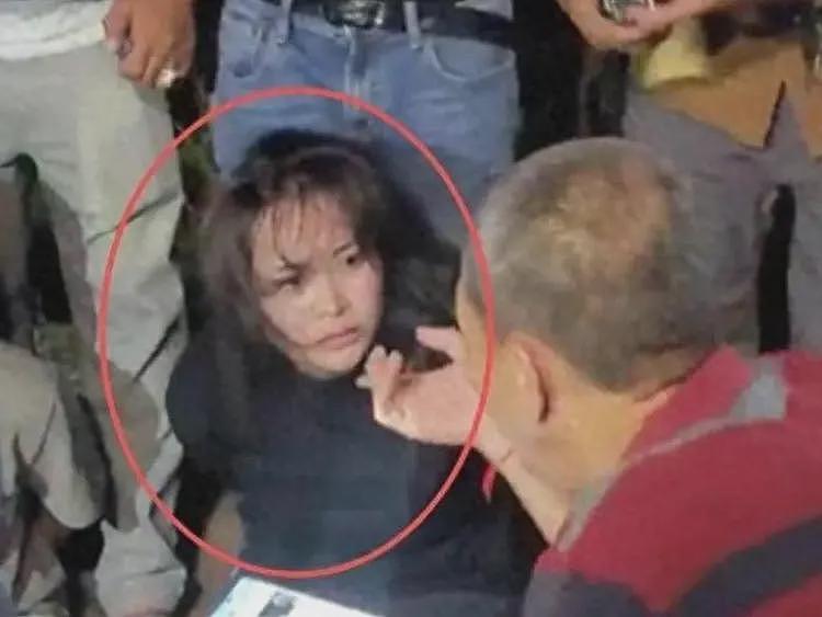 柬埔寨女子劫囚后续：记者丢饭碗，女子身份曝光，评论区三观尽毁（组图） - 1