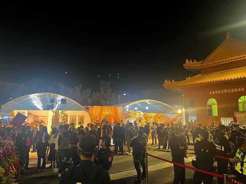 台湾天道盟正义会大哥嫁女!政商千人同贺,近百警荷枪维安(组图) - 1