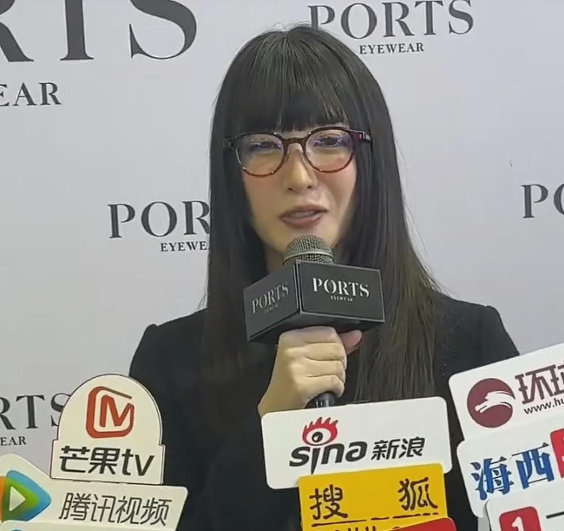 比整容还离谱!39岁江疏影现身活动,脸僵似硅胶,造型丑到认不出(组图) - 2