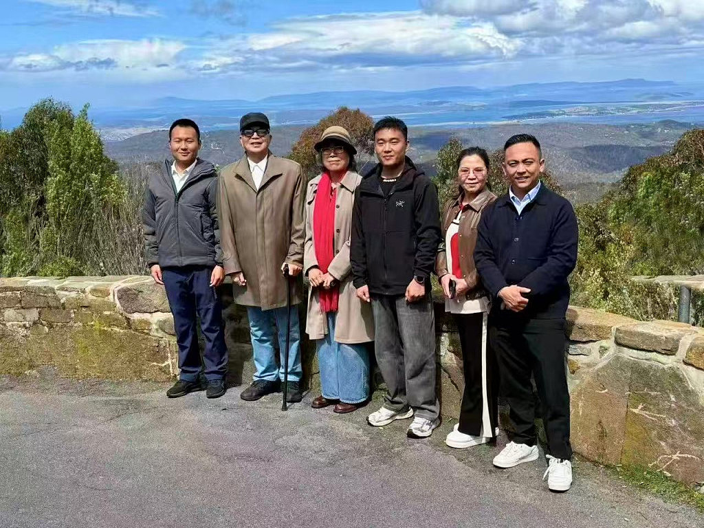中国南极科考破冰船雪龙号抵塔州，澳洲华人专家朱玉庭受邀登船考察 - 11