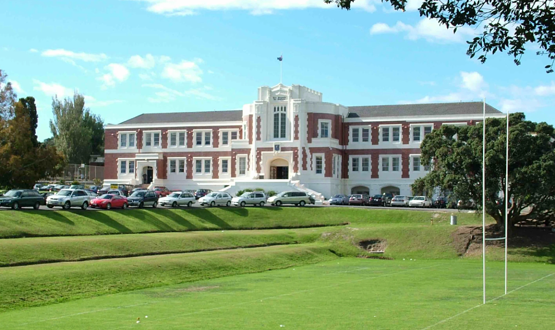 新西兰华人数学老师不幸遇难，父母将去接遗体，朋友建捐助通道……（组图） - 2