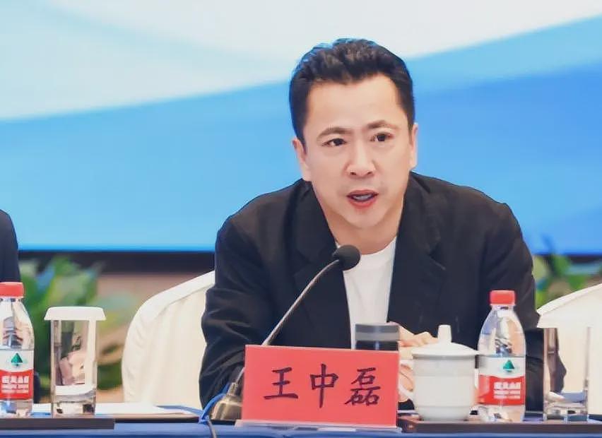 风水轮流转!欠债22亿,和杨颖调情,曾经的娱圈大佬活成了“笑话”(组图) - 42
