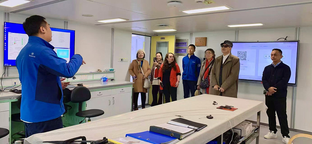 中国南极科考破冰船雪龙号抵塔州，澳洲华人专家朱玉庭受邀登船考察 - 6