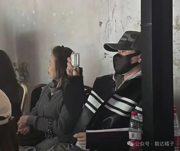 胡彦斌疑无缝衔接，海边亲吻照是前女友做的局，难怪易梦玲嫁祸AI（组图） - 5