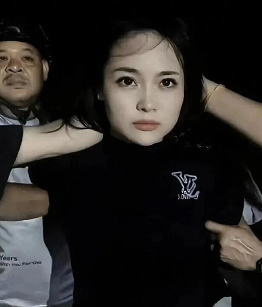 东南亚第一深情“江湖大嫂”竟来自中国？ 在柬埔寨为爱劫狱，被捕后因高颜值火出圈...（组图） - 3
