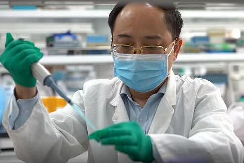 仅高中学历?江苏科大被炒教授,入职前遭多家法院列“老赖”(组图) - 1
