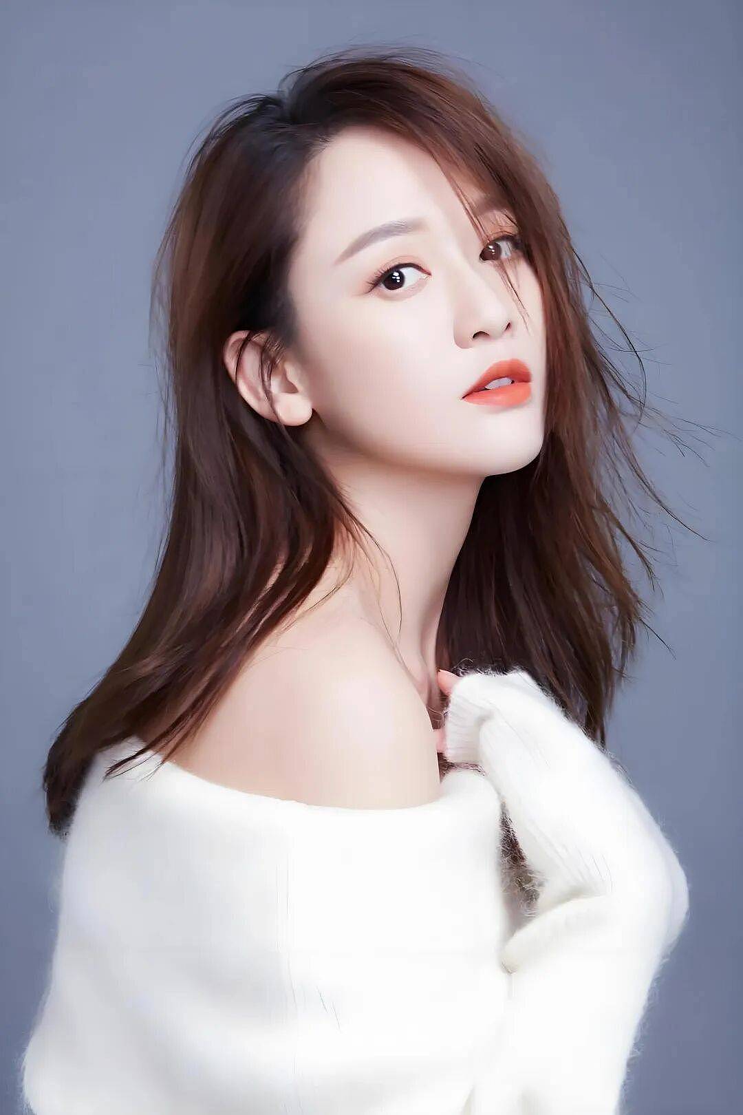 偶像剧女王陈乔恩写真美爆了!魔鬼身材性感火辣(组图) - 1