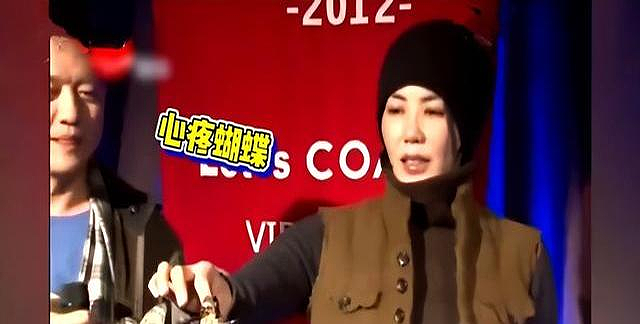 “内娱第一恋爱脑”成了全网的笑话，千万婚礼，500克拉钻戒，照出了人性的丑恶：宠妻背后都是生意（组图） - 28