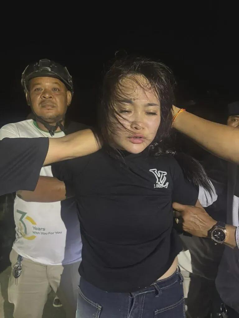 “东南亚第一深情”？越南大嫂为救男友带枪劫法场，到底是真是假（组图） - 21