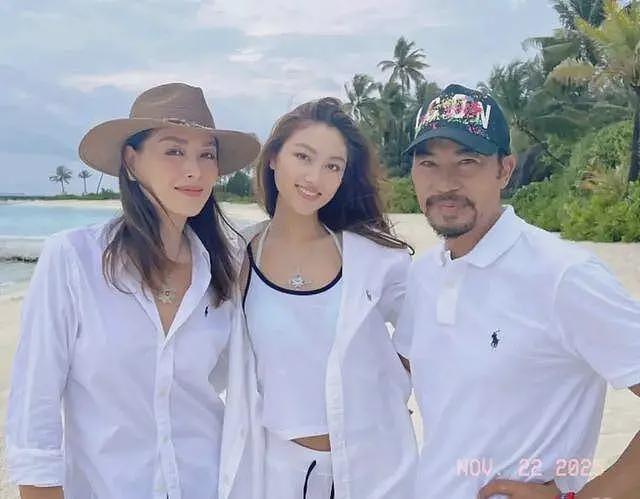 70岁任达华出席活动突然摔倒,吓坏众人,老婆的反应引发网友吐槽(组图) - 28