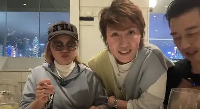62岁前TVB当家小生再婚,赞现任妻子贤惠,坦言与前妻婚姻不圆满(组图) - 4
