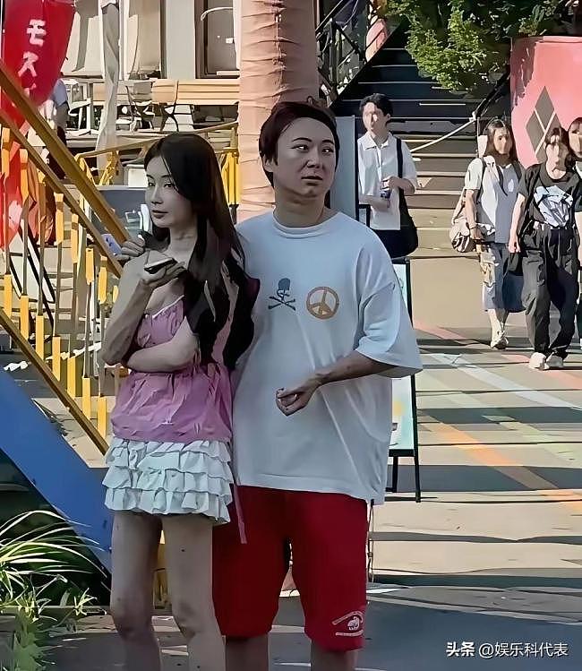 王思聪又换女友了,和以前真不一样(图) - 1