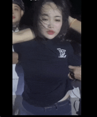 “东南亚第一深情”？越南大嫂为救男友带枪劫法场，到底是真是假（组图） - 1