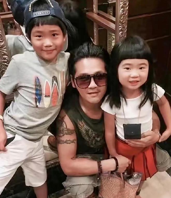 曹格15岁女儿Grace近照曝光，长相漂亮星味十足，暂不考虑出道（组图） - 2
