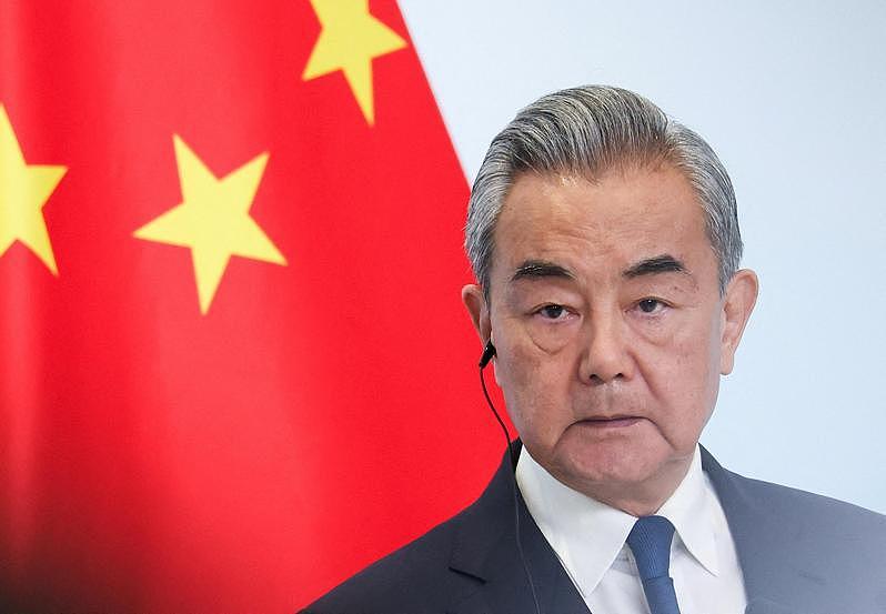 大陆回应高市升高层级！王毅再呛：“越了不应碰的红线”（图） - 1