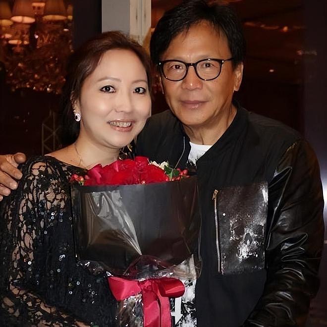 74岁港星现身寻找失散20年儿子，临时被放鸽子后澄清不用做DNA（组图） - 11