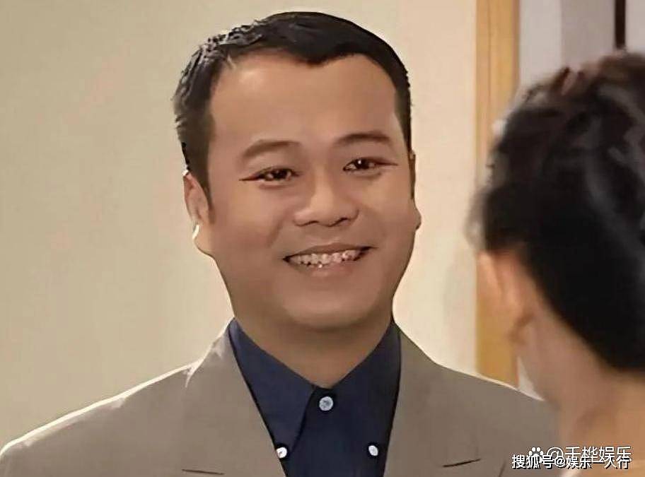 钱再多有什么用?64岁欧阳震华街头暴瘦,现状...(组图) - 5