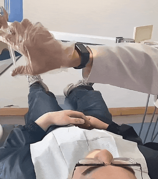 【爆笑】“把陌生人错认成朋友发了一个月自拍后...”哈哈哈哈哈太抓马了（组图） - 95