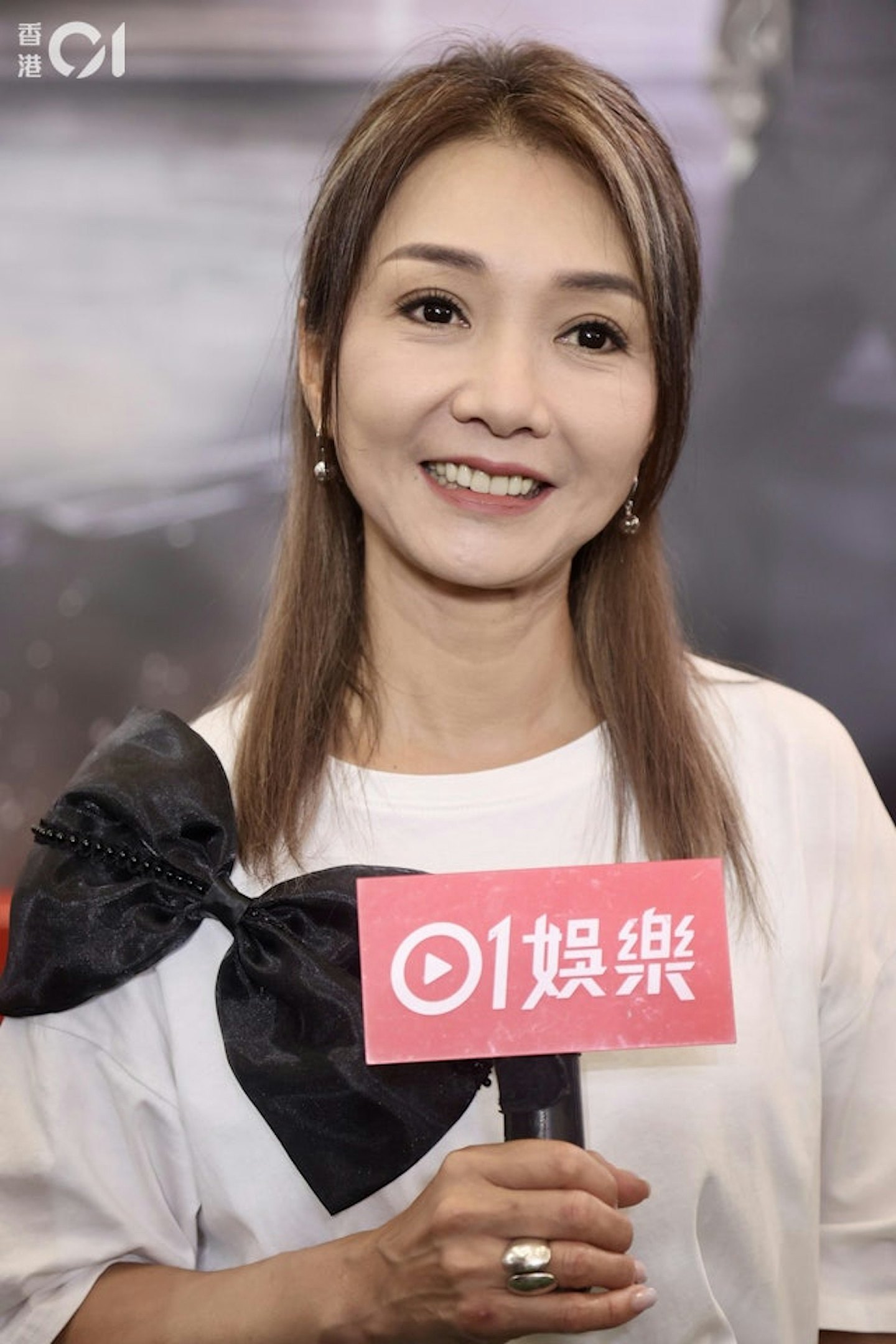 54岁前三级港圈艳星再现!成熟有韵味一幕喊戏晒细腻演技(组图) - 14