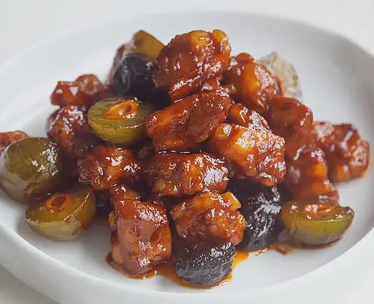 傻眼！预制菜饭馆竟然火了 老板当面拆包加热（组图） - 2