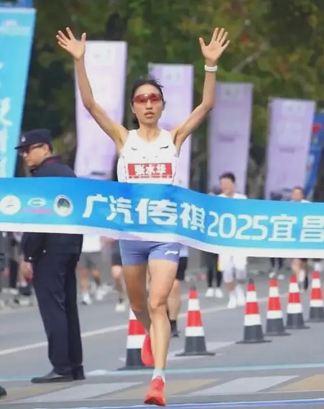“最快女护士”张水华复出后，再夺全马冠军（组图） - 2