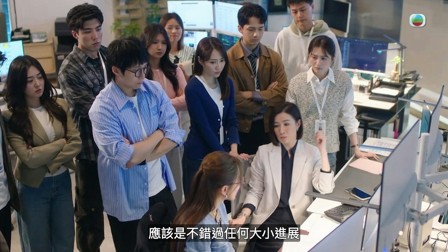 54岁前三级港圈艳星再现!成熟有韵味一幕喊戏晒细腻演技(组图) - 10
