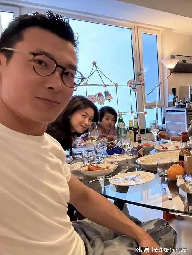 朱珠曝北京千万豪宅,41岁满鬓白发,嫁学霸老公成人生赢家(组图) - 13