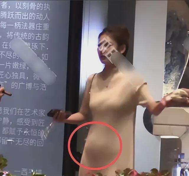 汪小菲马筱梅陪完大S儿女回京，女方挺孕肚步履蹒跚，回看二人恋爱时间线（组图） - 13
