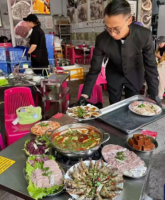 【爆笑】男朋友家装修的婚房让网友全身发麻？网友夺笋：密集恐惧症都犯了！（组图） - 12