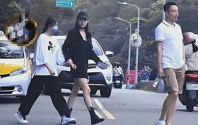 汪小菲马筱梅陪完大S儿女回京，女方挺孕肚步履蹒跚，回看二人恋爱时间线（组图） - 7
