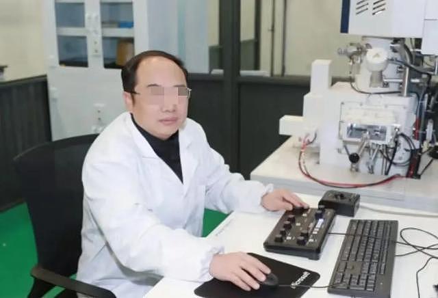 骗子当大学博导花200万买别墅：别叫我老师，叫我教授（组图） - 2