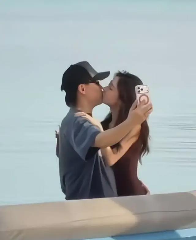 易梦玲新戏路透照曝光,这大长腿又白又直,难怪胡彦斌迷得团团转(组图) - 8