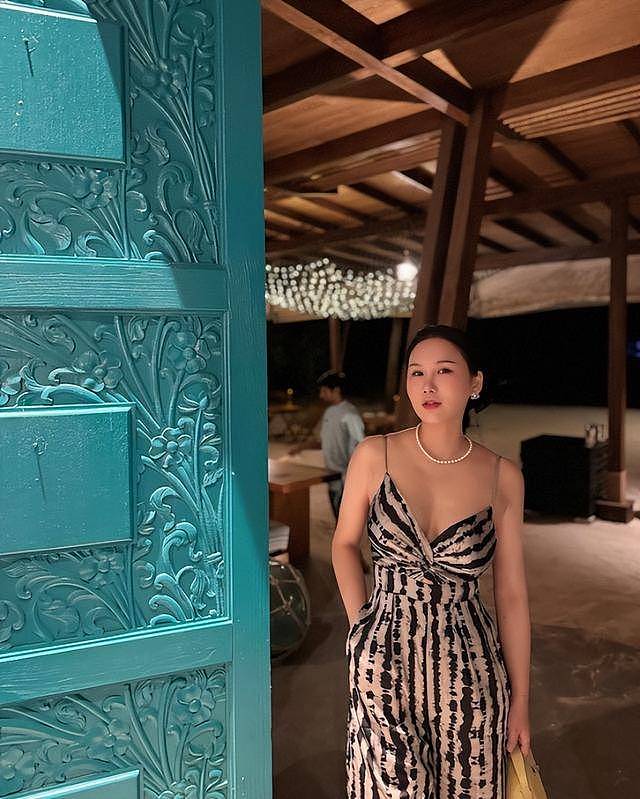 高钧贤老婆公司股价暴涨六倍，身家超27亿还被传停牌（组图） - 4