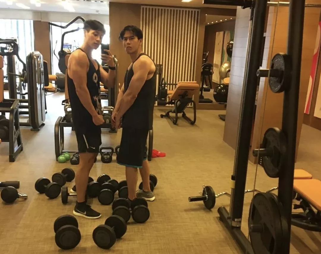 【帅哥】花美男魏晨，39岁变成肌肉硬汉了？（组图） - 12