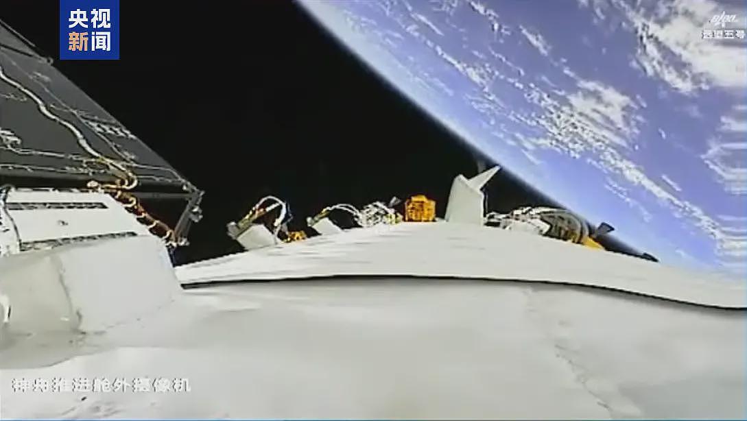 首次应急发射！神舟二十二号飞船发射圆满成功（组图） - 2
