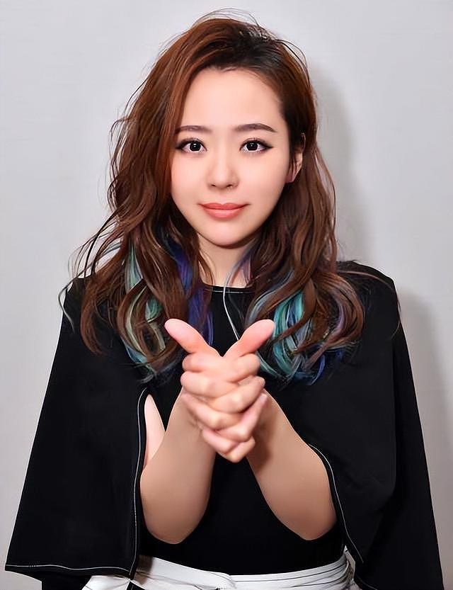 钱再多有什么用?41岁张靓颖的现状,给所有中年女性提了个醒(组图) - 36