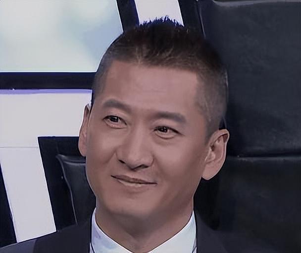 拍戏强硬舌吻、肇事逃逸、动手打人,周杰的标签到底哪些是真的?(组图) - 4