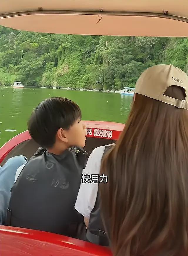 汪小菲马筱梅陪完大S儿女回京，女方挺孕肚步履蹒跚，回看二人恋爱时间线（组图） - 31