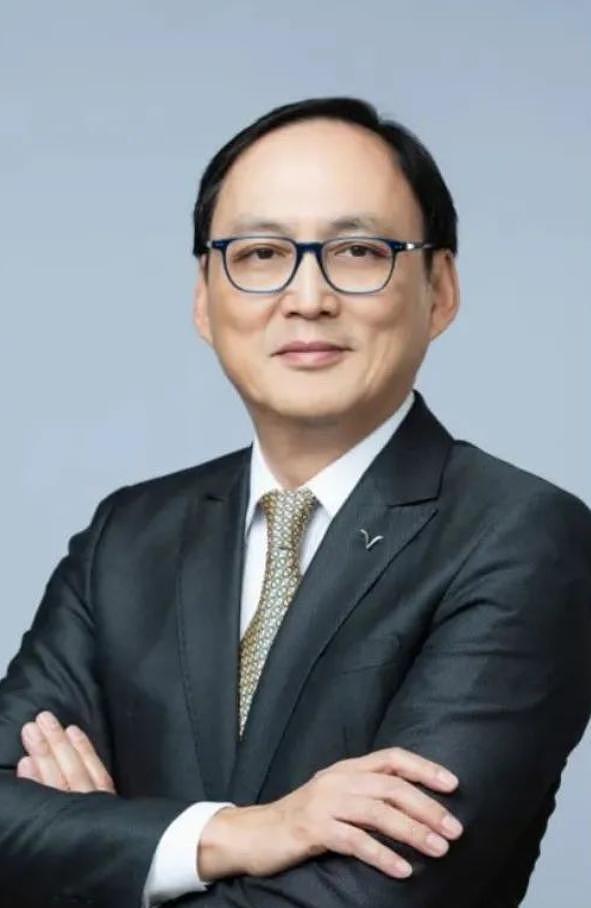 霍英东最宠的儿子霍文逊:不是嫡出却光耀霍家门楣,不输大房三子(组图) - 1