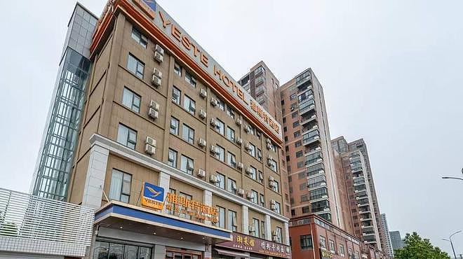 男子犯病救命药滞留酒店前台5个小时后死亡，酒店回应（组图） - 1