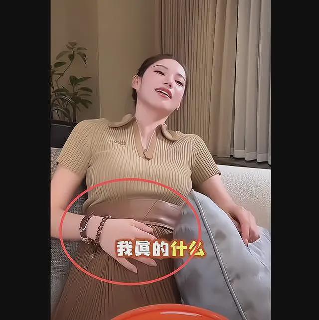 汪小菲马筱梅陪完大S儿女回京，女方挺孕肚步履蹒跚，回看二人恋爱时间线（组图） - 9