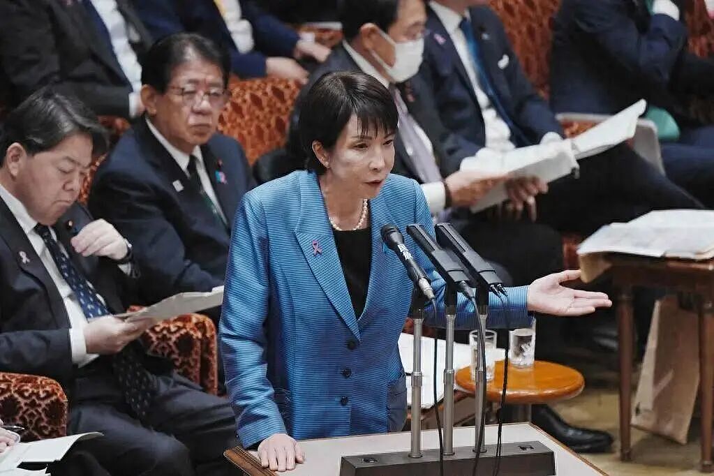 高市越过红线后，中日交流全线叫停（组图） - 1