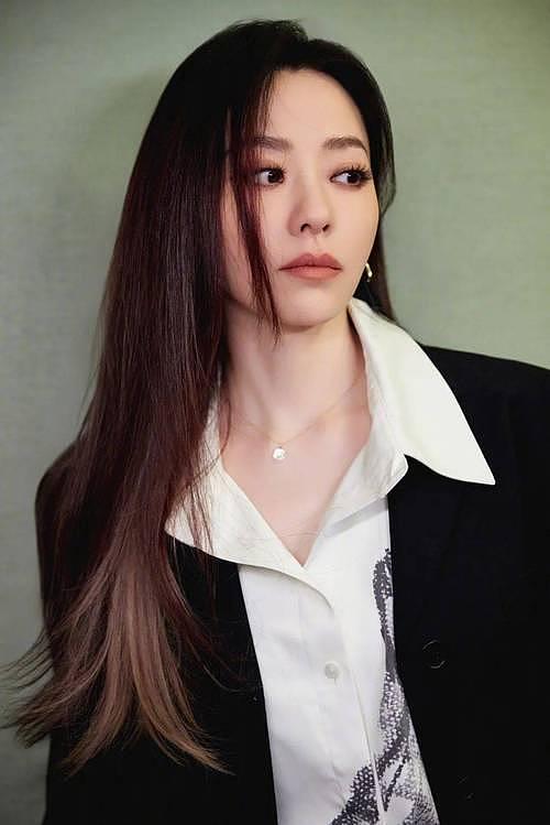 钱再多有什么用?41岁张靓颖的现状,给所有中年女性提了个醒(组图) - 9