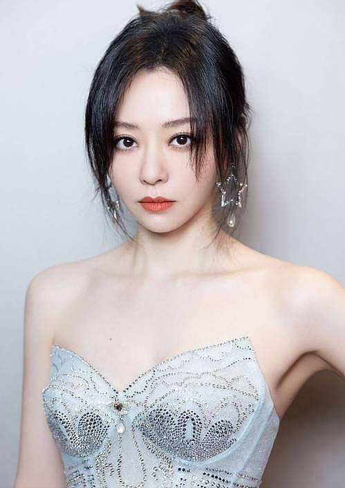 钱再多有什么用?41岁张靓颖的现状,给所有中年女性提了个醒(组图) - 8