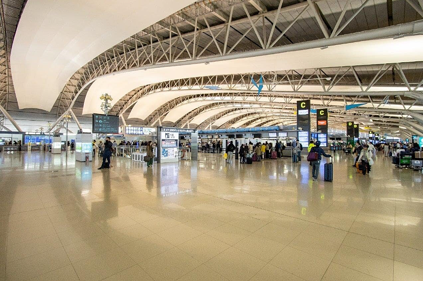 一名中国游客在日本关西机场坠楼身亡！其与母亲一同赴日旅游…（组图） - 5
